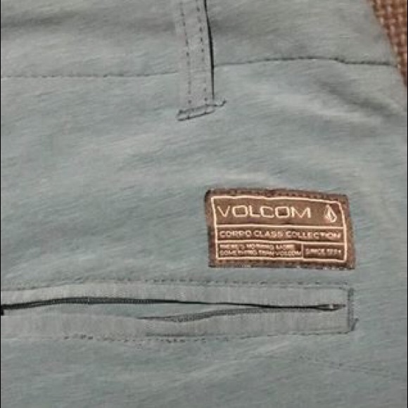 Volcom Surf & Turf Hybrid Cargo Shorts 36 - Picture 2 of 2